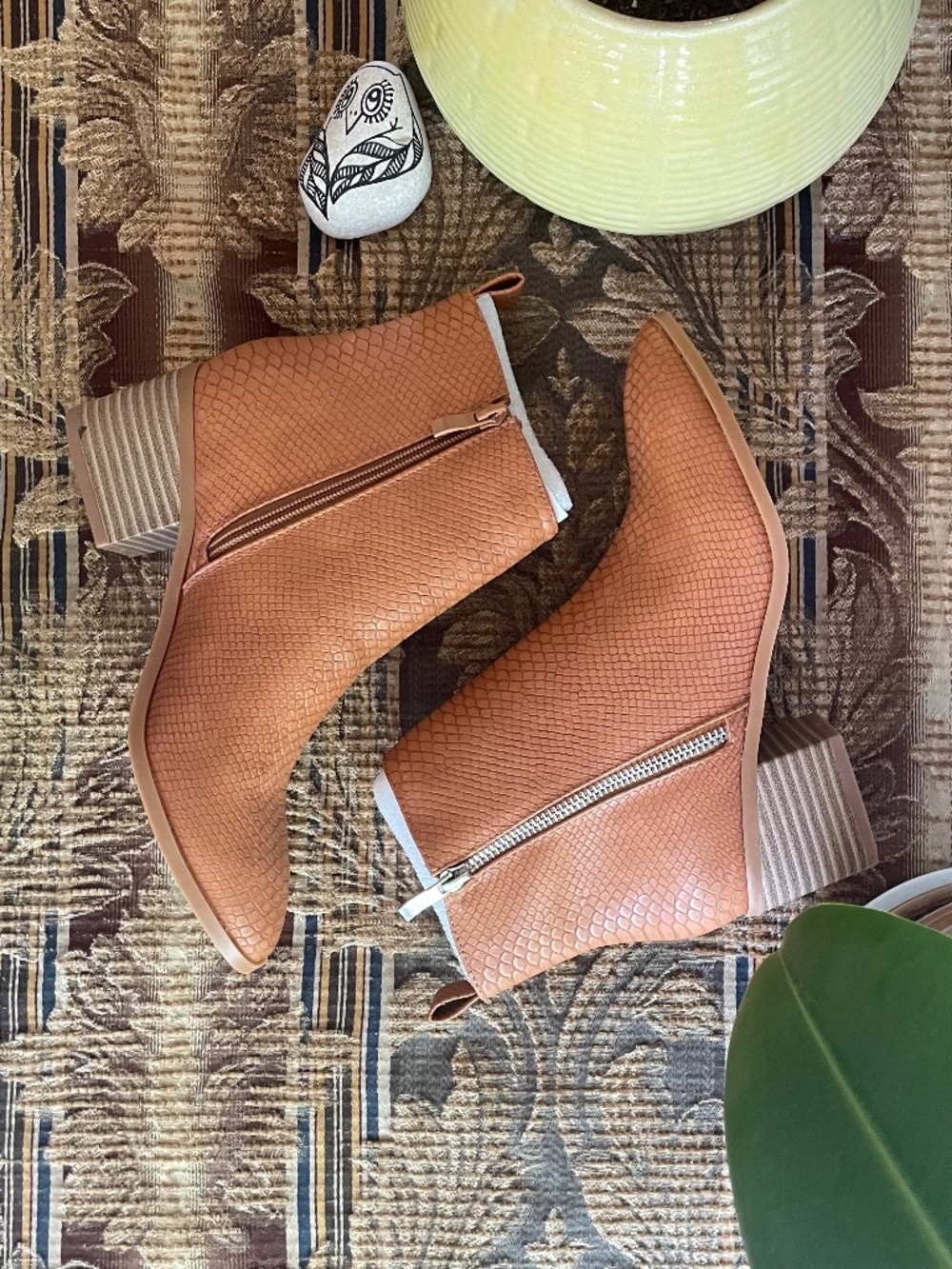 🔥NWT Faux Snakeskin Ankle Boots Neutral Brown/Tan with Shoebox Size 7 - Picture 3 of 10